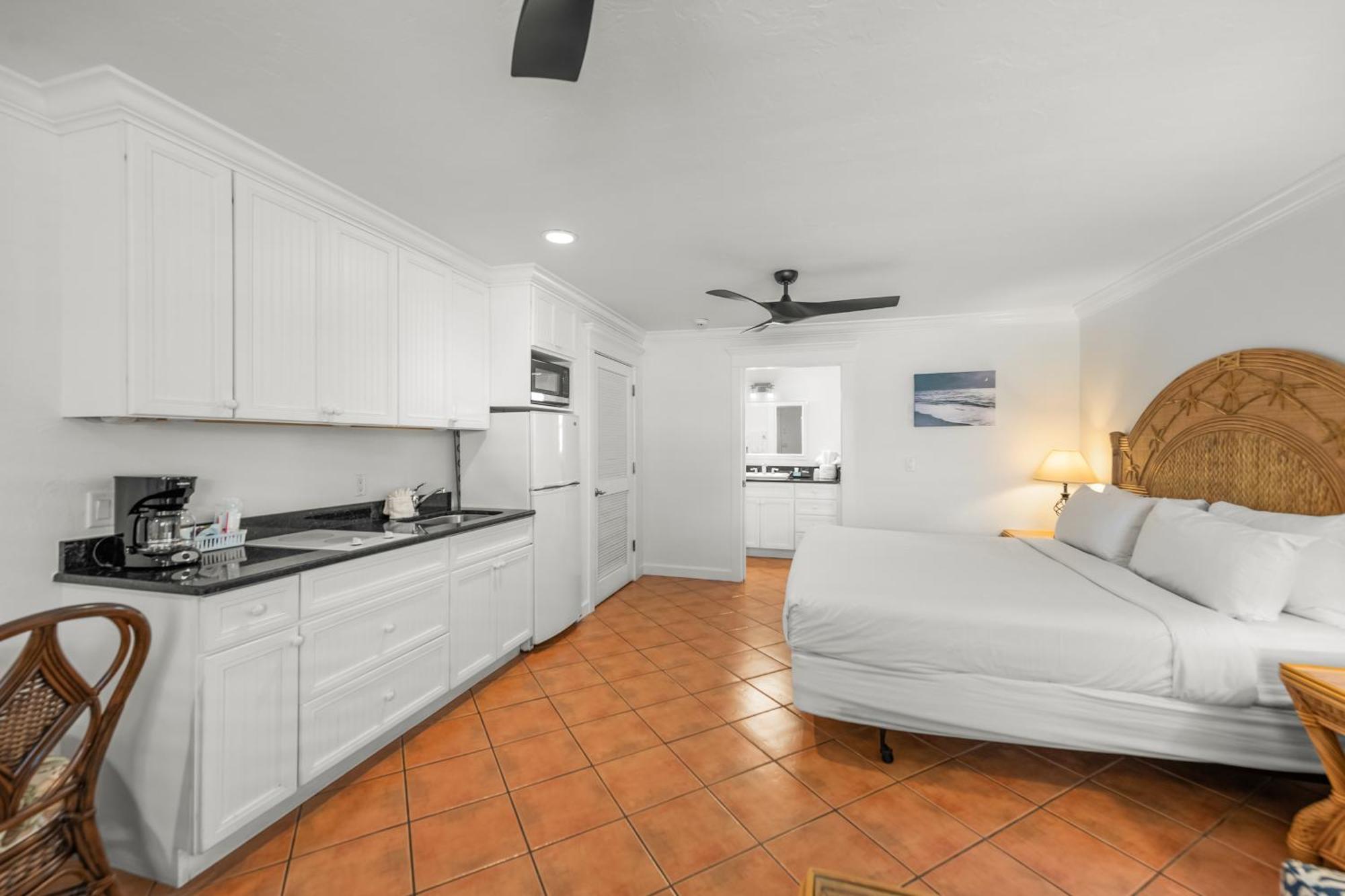 Tropic Isle At Anna Maria Island Inn Брадентон-Бич Экстерьер фото