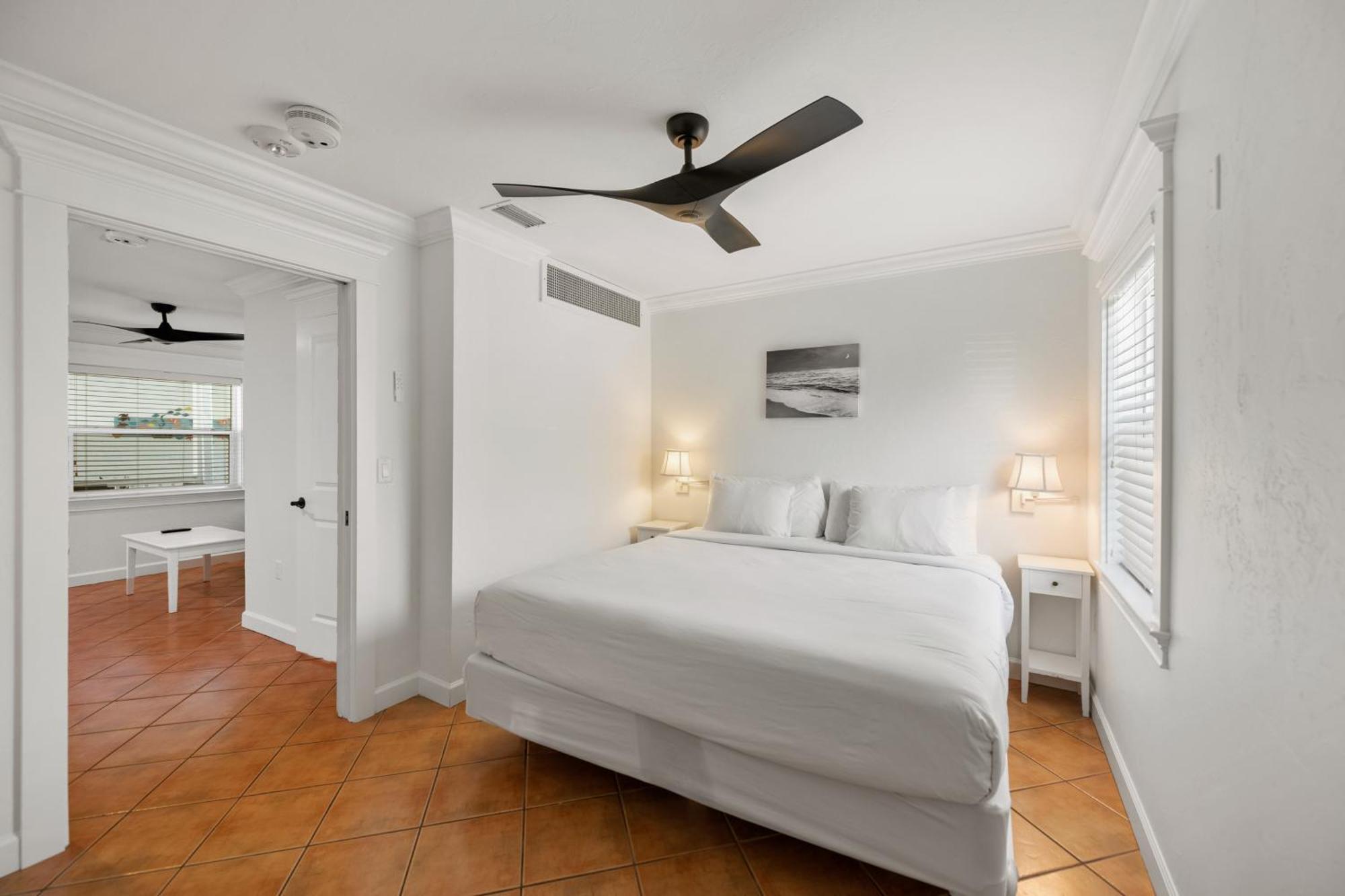 Tropic Isle At Anna Maria Island Inn Брадентон-Бич Экстерьер фото