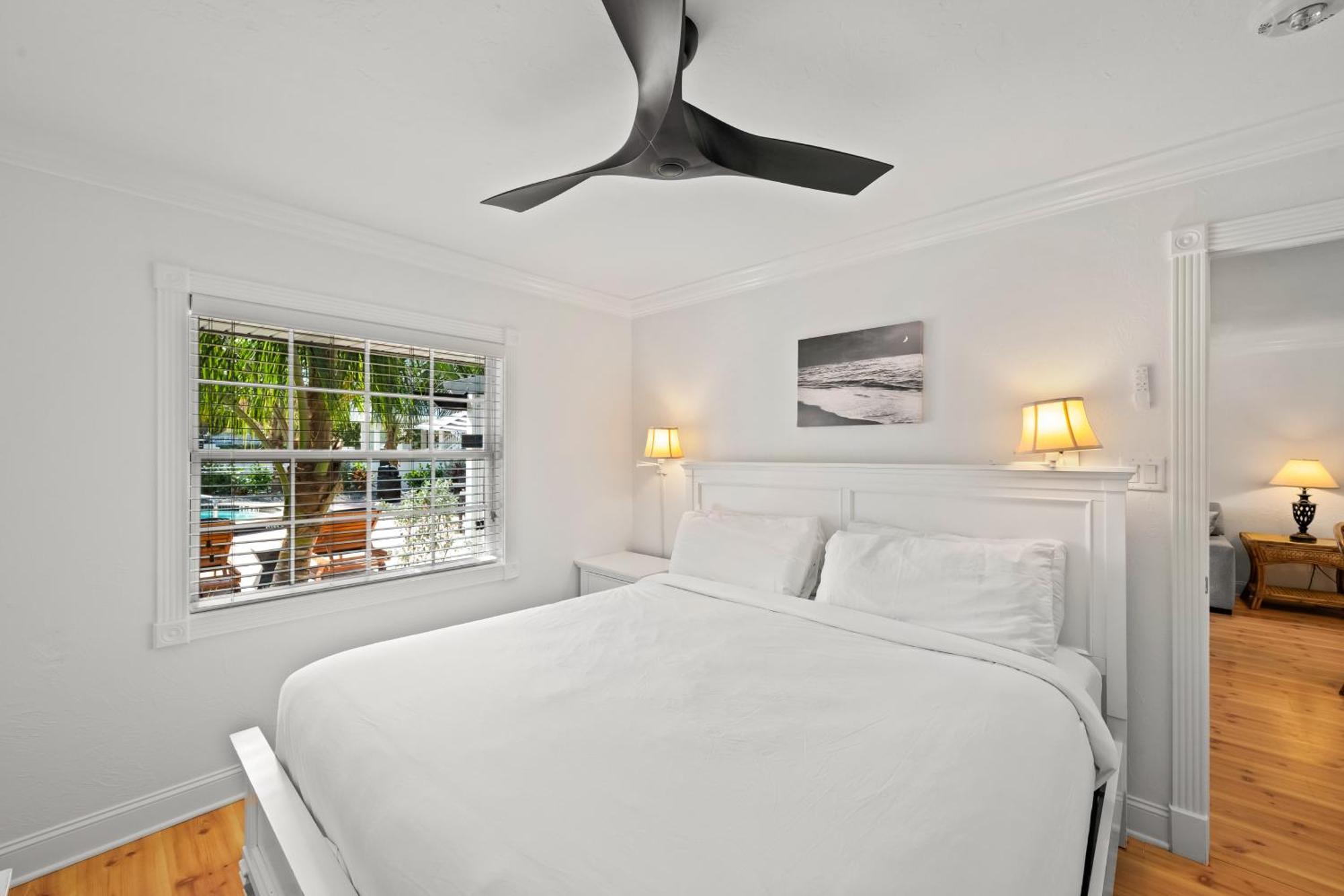 Tropic Isle At Anna Maria Island Inn Брадентон-Бич Экстерьер фото