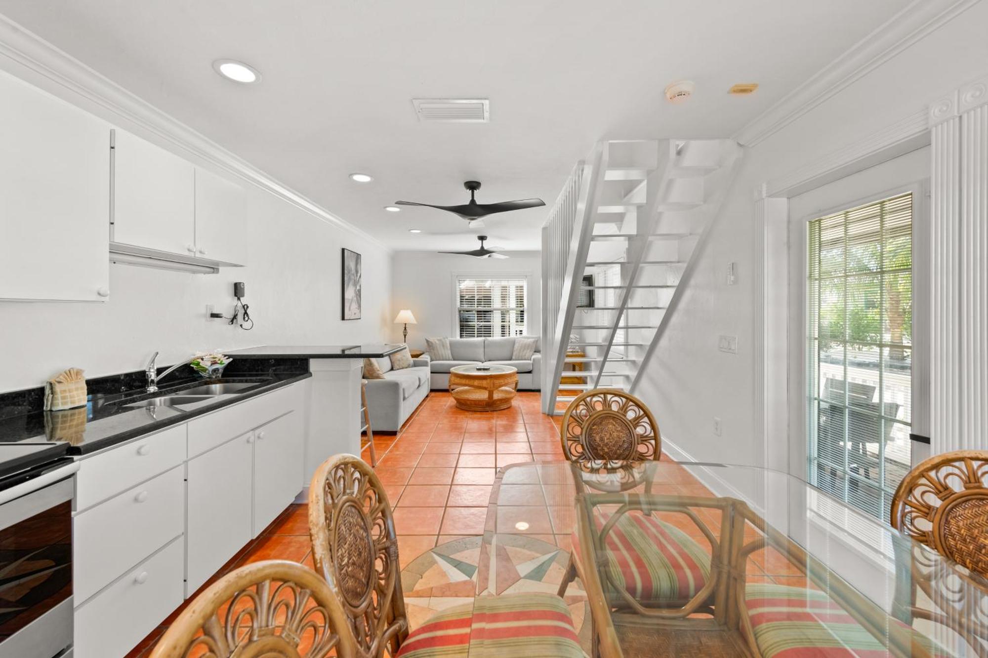 Tropic Isle At Anna Maria Island Inn Брадентон-Бич Экстерьер фото