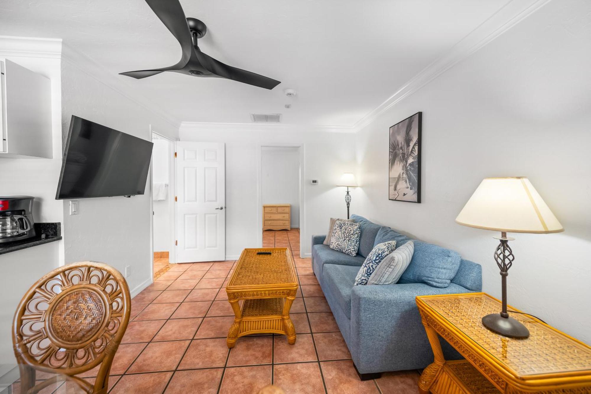 Tropic Isle At Anna Maria Island Inn Брадентон-Бич Экстерьер фото