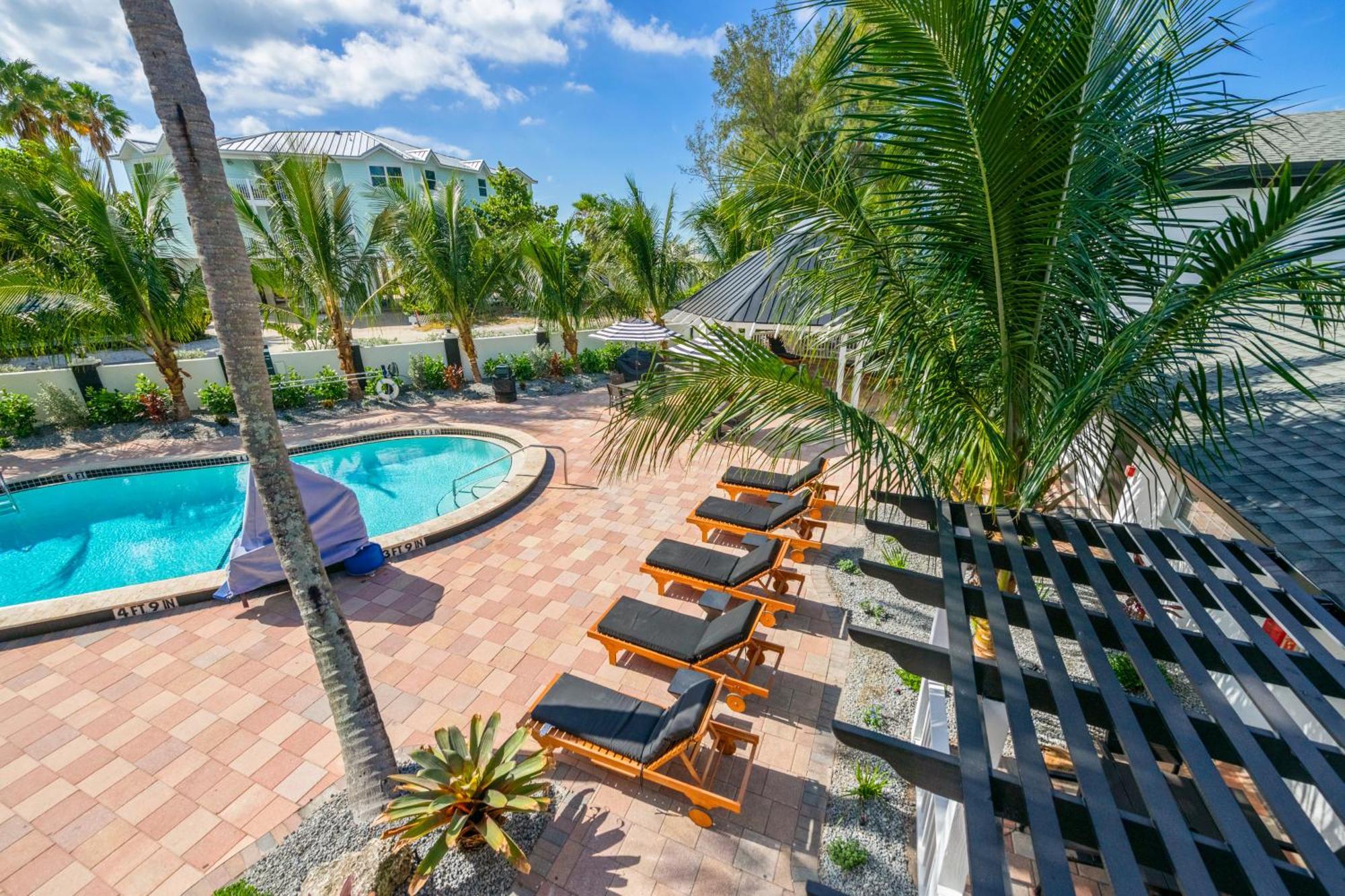 Tropic Isle At Anna Maria Island Inn Брадентон-Бич Экстерьер фото